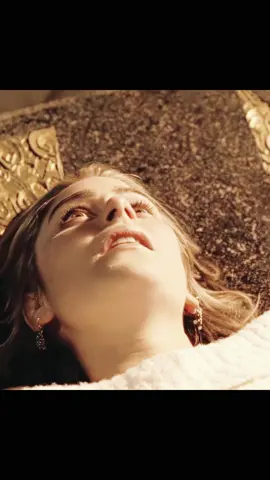 The girl is actually a descendant of the dragon #movie #tiktok #foryou #transformation #videos #fyp #film 