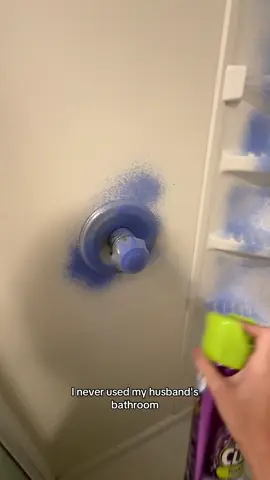 I’ve been ignoring my husband’s bathroom for months… but guests are coming and I had to face the chaos. Send strength 😂 #cleanwithme #bathroomcleaning #cleaningmotivation #husbandbathroom #realcleaning #satisfyingclean #beforeandafter #messytoclean #relatablewife #cleaningtok