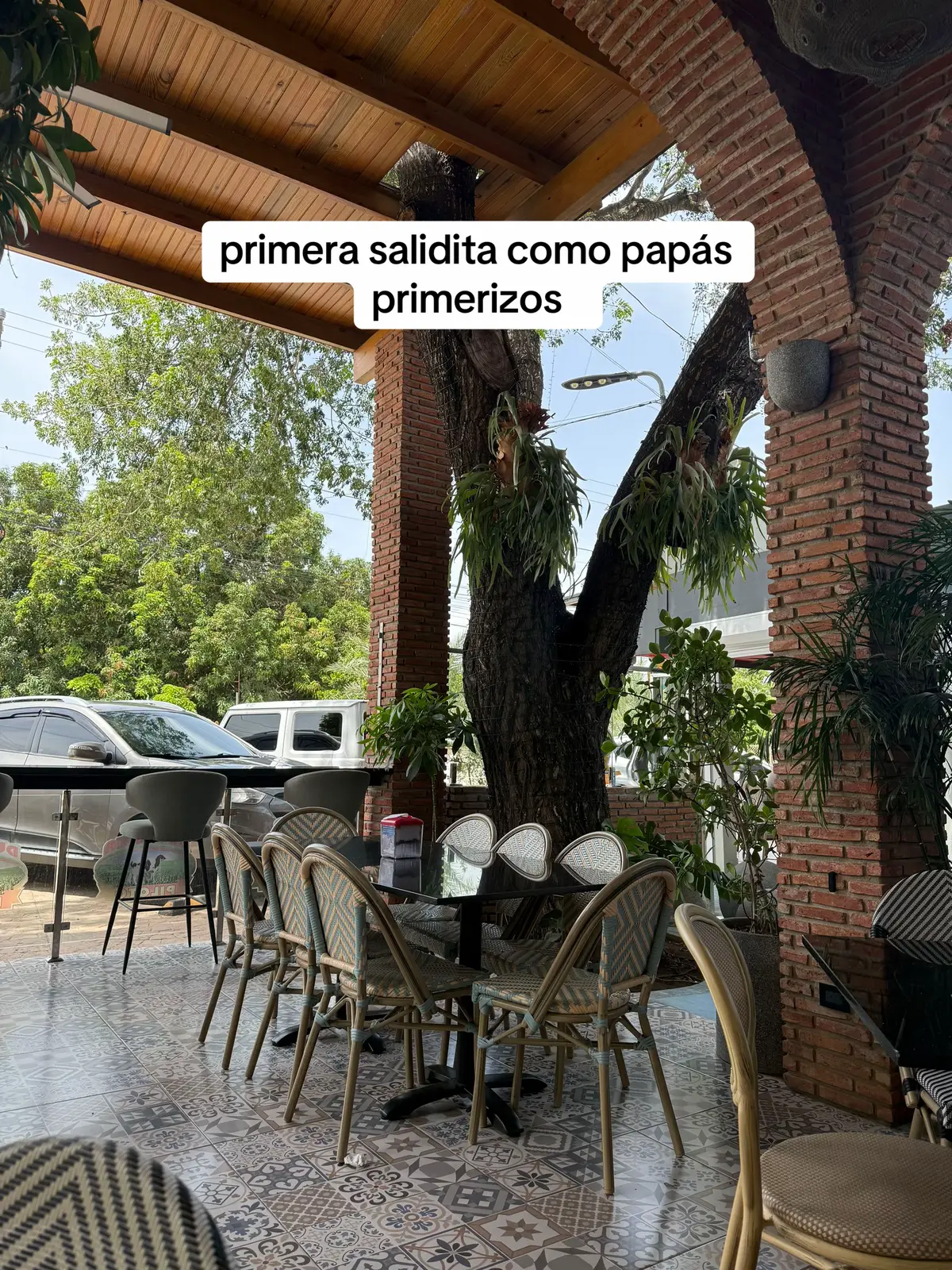 Muy necesario porque sino nos guindamos los tenis 🥹🧟‍♀️ #fyp #viral #parati #salidas #date #couplegoals #couplegoals #parejas #postpartum #postparto #amor #Love #mama #mamaprimeriza #firsttimemom 