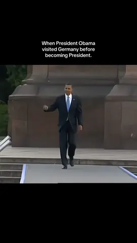 The power of hope. Waving the American flag. Chanting yes we can. He revived the American spirit. ##obama##goat##respected##leader##winner##won##germany##berlin##ger##europe##canada##aus##canadian##states##dem##independent##blue##green##house##together##obamacore##hopecore