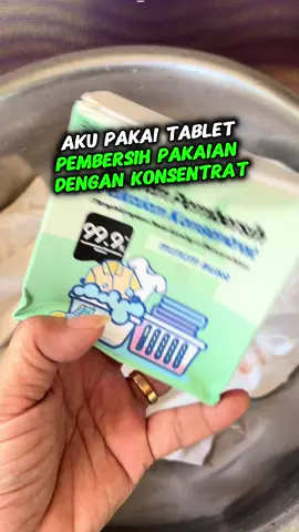 Membersihkan noda membandel pada pakaian #zhongsanqing #butiranpembersihpakaian #butiranpembersihkonsentrat #bersihkannodakain #racuntiktok #fyp 