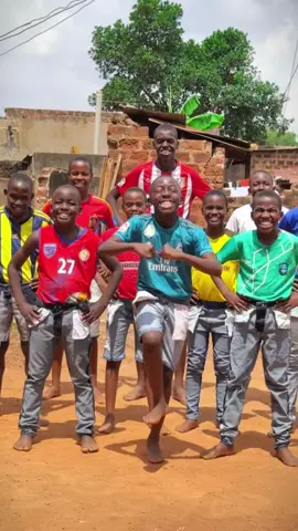 Happy New Week Blessings💃🎉🙏 May this Video lighten up your day🤗❤️ @Cale Brown #blurredlines  @Robin Thicke @Pharrell #fyp #smashtalentkidsafrica 