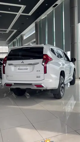 Lampu khakhaa 😜📸🤙🏻 #pajero #pajerosport #pajero_mitsubishi #pajerosportindonesia #pajerodakar #pajerosportdakar4x4 #pajeroindonesia #dakar #mitsubishi 