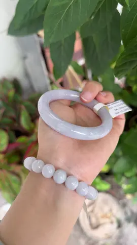 Giữa phố xá bộn bề, Em vẫn là nàng thơ an yên🍂🍁Ni53mm - Ánh Tím trẻ trung 💜💜Ngọc Myanmar