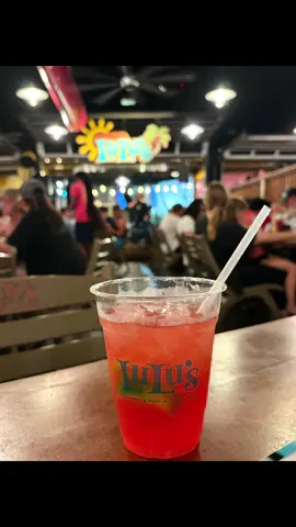 Lulus at golf shores 🌴#gulfshores #lulusgulfshores❤️ #cutest #havefun #travel #food #fypシ゚viral #fypシ #livingmybestlife 
