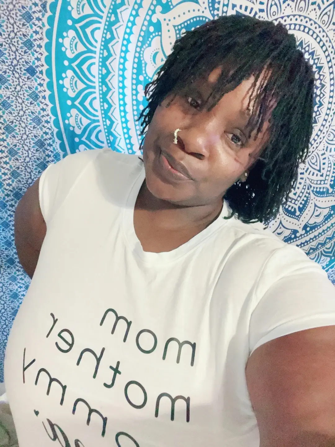 While embarking on my wellness journey . I promise to love myself through every stage 🌺 #spoonfuullofhoney #wellnessjourney 
