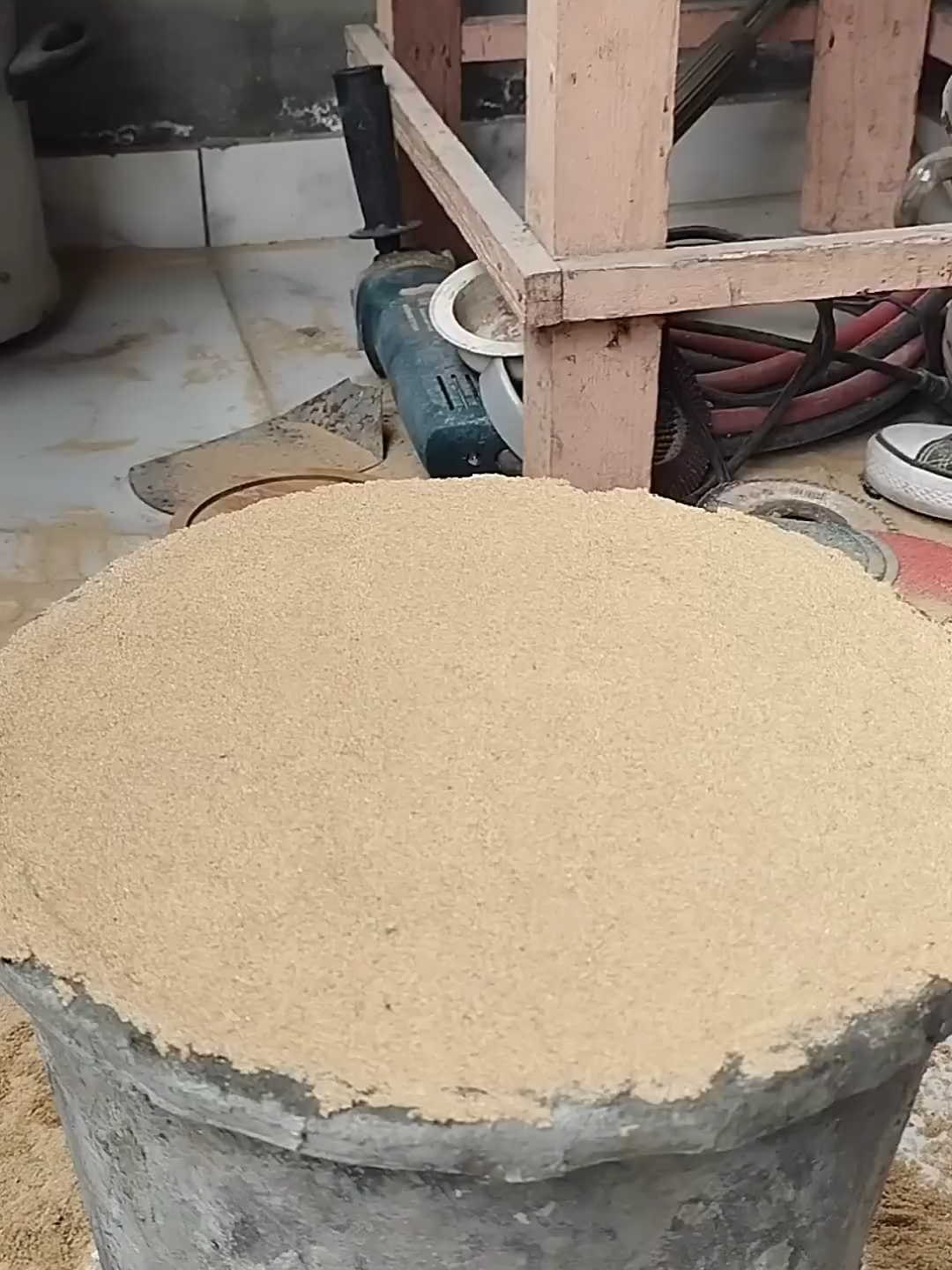 #satisfying #cementart #diy #craft #art #short #amazing #viralvideo #foryoupage #usaus فن وصناعات واختراعات من صهر المع