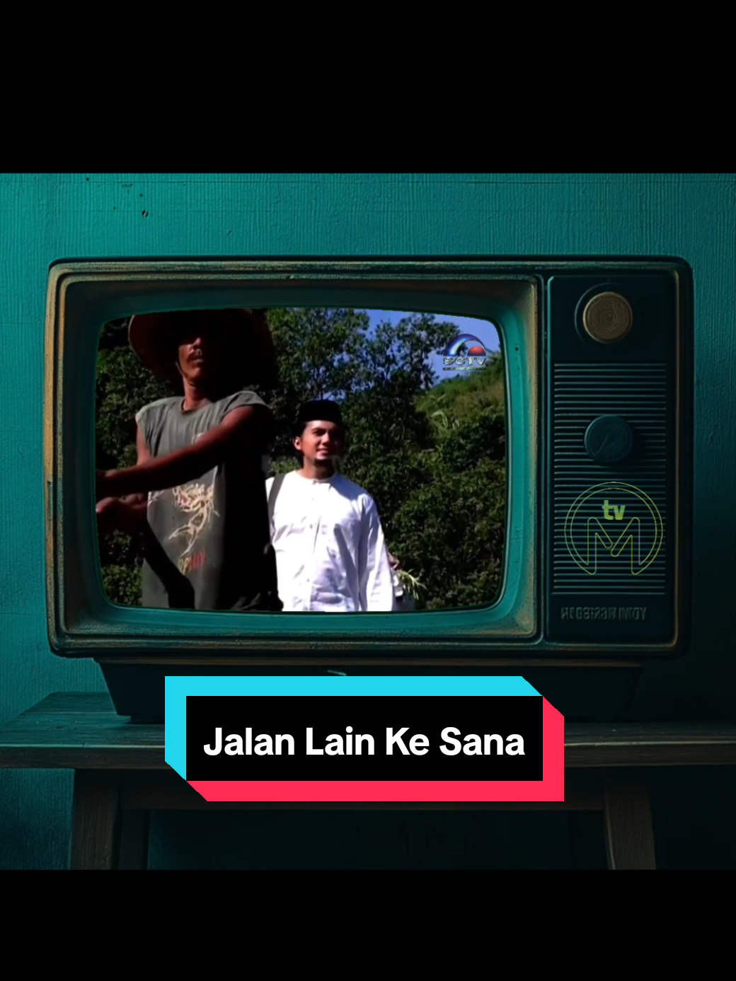 Sinetron Jalan Lain Ke Sana merupakan sebuah sinetron yang ditayangkan di SCTV pada tahun 2002. Pemain di sinetron ini ialah Sahrul Gunawan sebagai Ustad Zaka, Eno Lerian, Alya Rohali, dan masih banyak lagi. Jumlah episodenya 30. Sinetron sempat ditayangkan kembali oleh MNCTV. #sinetronjadul #tvjadul #ramadhanjadul #sinetronramadhan #ramadhan #sctv #mnctv #jalanlainkesana #nostalgia #mengenangtv #fyp 