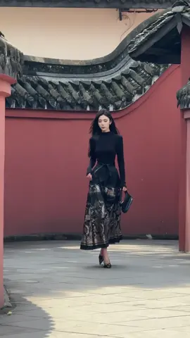 #thoitrangnu #vairal #seinastore #phoidoxinh #vay #kumikumi #tiktok #chupanh #vayxinh #vayxinhnhenhang #vayxinhdaopho #phoido 