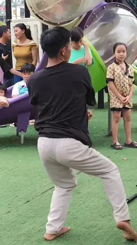 Công viên lãm làng Chiệu rồi 🤣🤣