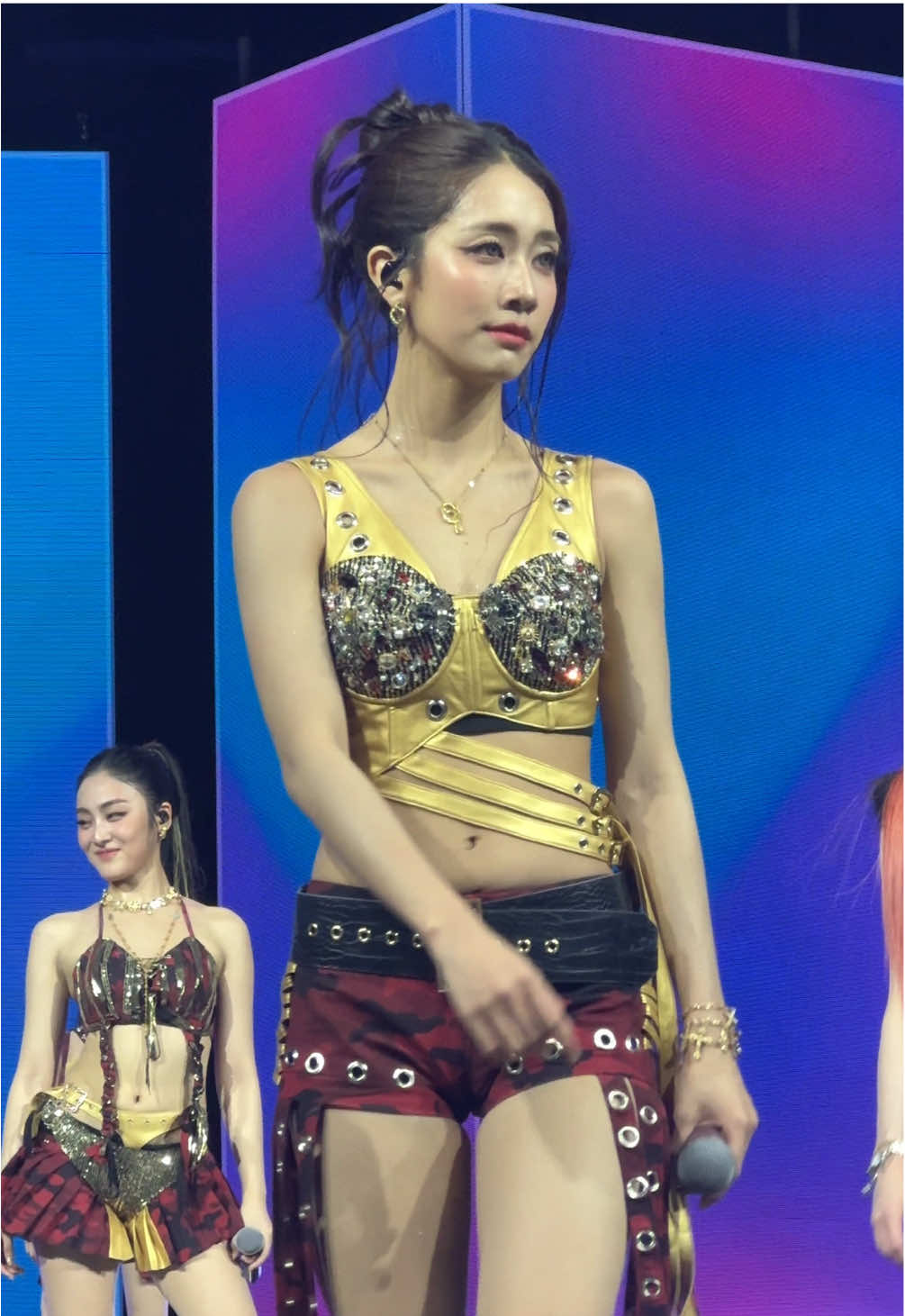 ไม่ใช่อิจฉา [FANCAM] @_.tiya_  #mind4eve  #มายด์4eve  #4eve  #MIXEDPOP2025x4EVE  #MIXEDPOP2025  #fyp #tiktok 