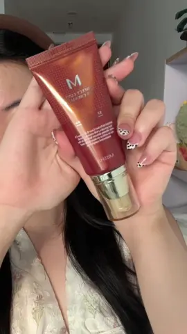 Bà nào thích nhẹ mặt lười đánh nền thì thử liền #Missha #MisshaBBCream #MyBaseButBetter #MBBB #MisshaVietnam 