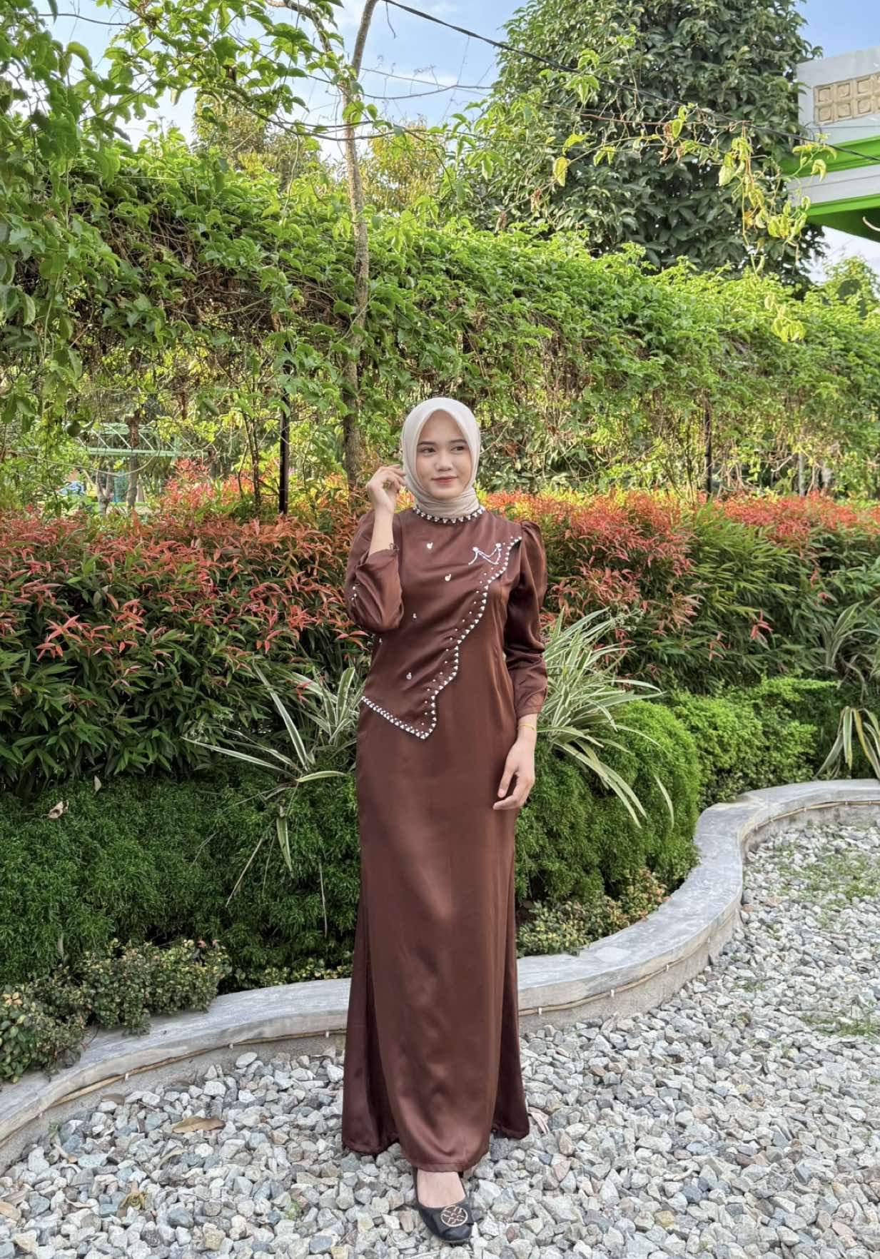 NEW!! 🔥alena dress simpel yg keliatan elegan bgtt😍 #dresskondangan #dresses #newarrivals #dressoutfit #dressmewah #gamiscantik #gamiskondangan #outfitremaja #dresspayet #dressviral #sale77 