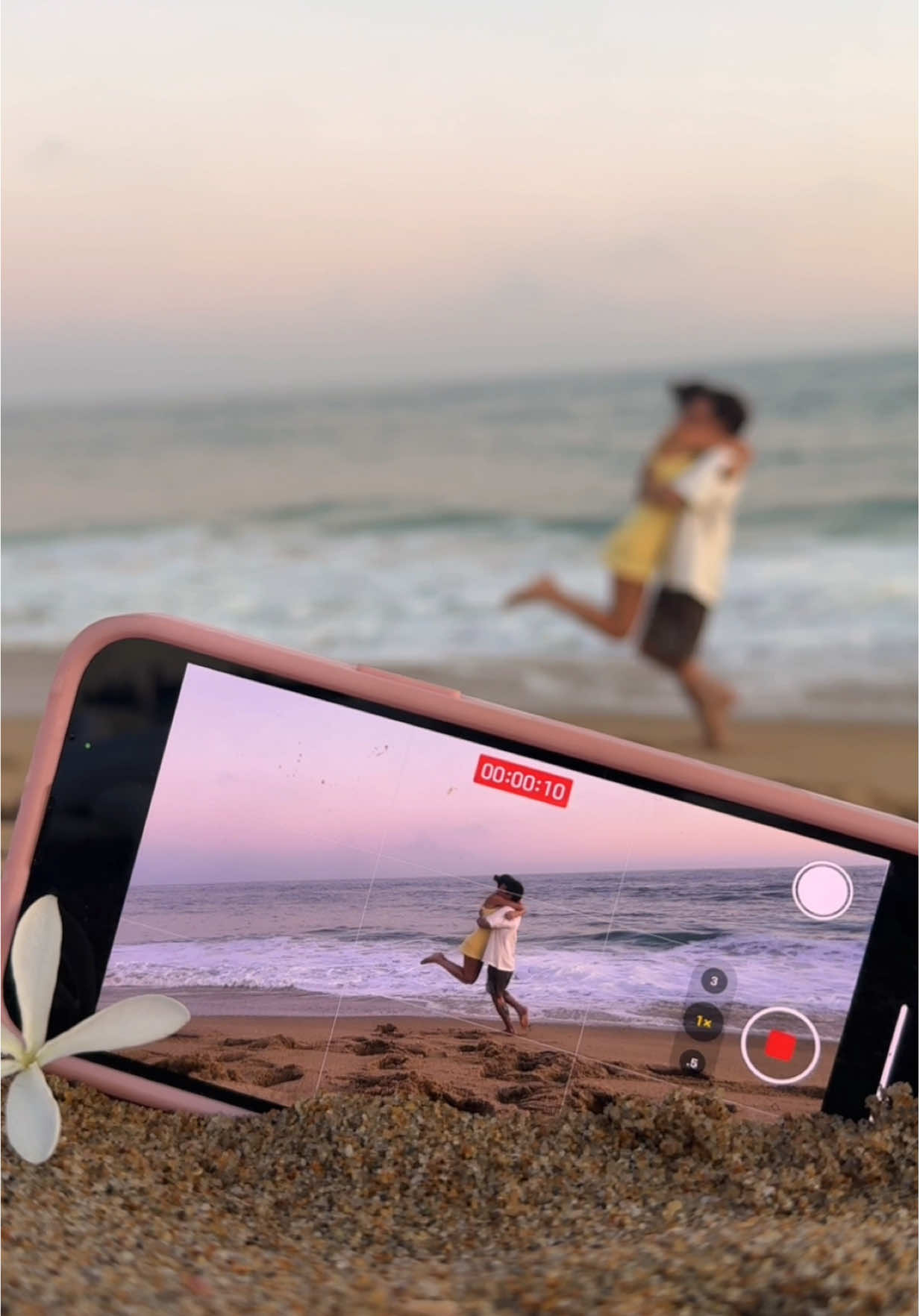 perfect summer night 💛 #fyp #couple #couplestiktok #cute #Love #Relationship #relatable 