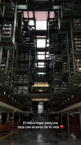 Cita con mi guapo @Danye West en la biblioteca Vasconcelos 📍#biblioteca #date #cdmx 