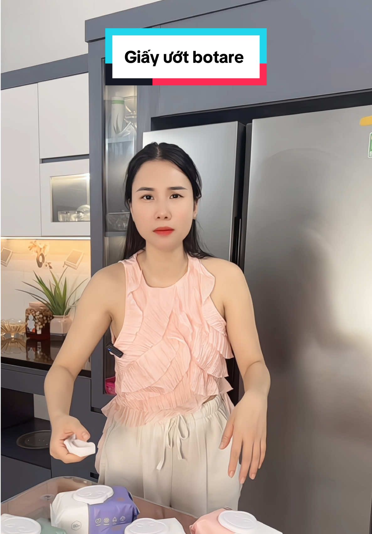 Khăn giấy ướt botare mềm mịn tiện lợi #botare #giayuot #khangiayuot 