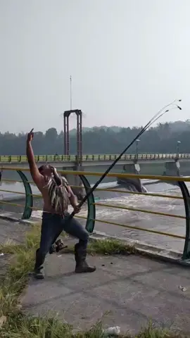 sekedar hiburan.... #video #hiburan #fyp #bendungankamijoro #yogyakarta 