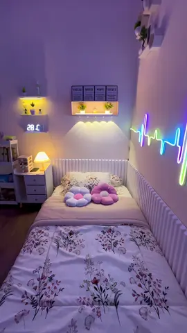 Kamar aesthetik dekorasi kamar #kamaraesthetic #dekorasikamar #dekorasirumah #homedecor #kamarmandiminimalis 