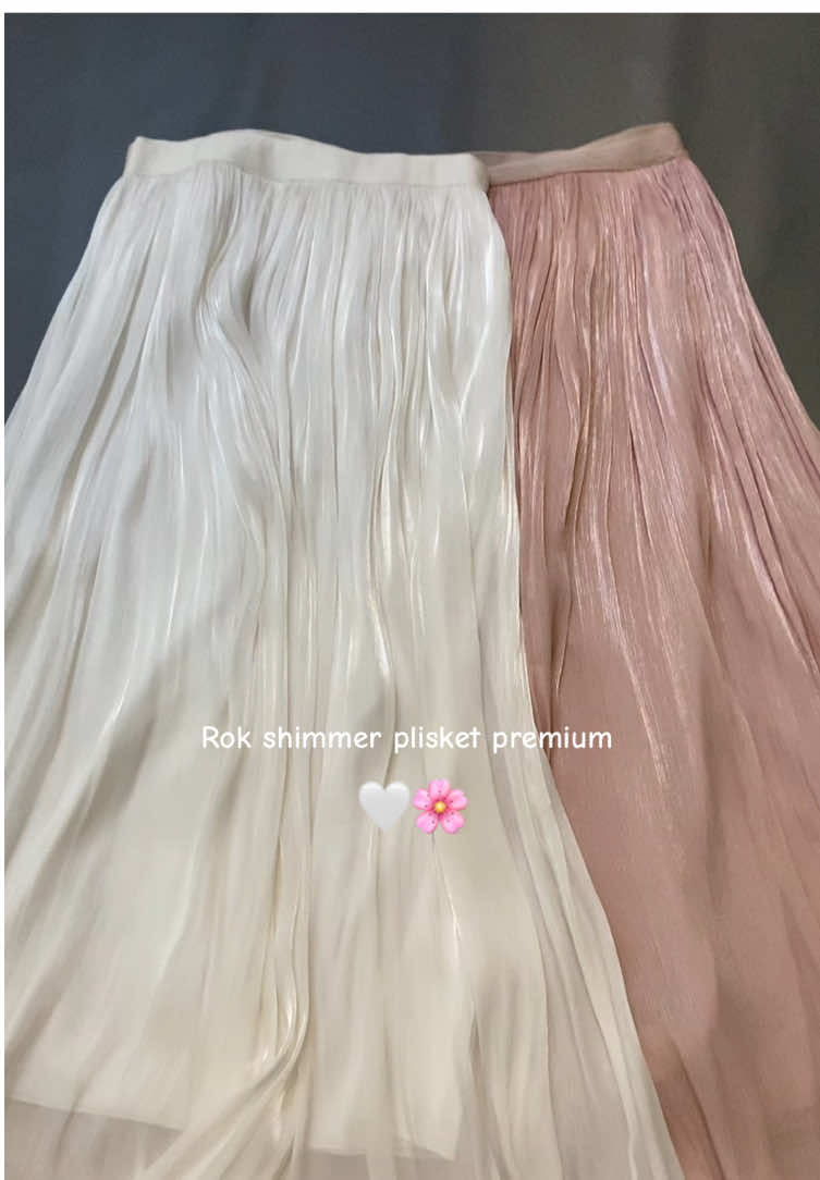 Rok glossy shimmer 😙🤏secakep ini  Pake ini brasa jadi princess🫢 #rok #skirt #rokshimmer #rokglossy #shimmerskirt #fyp 