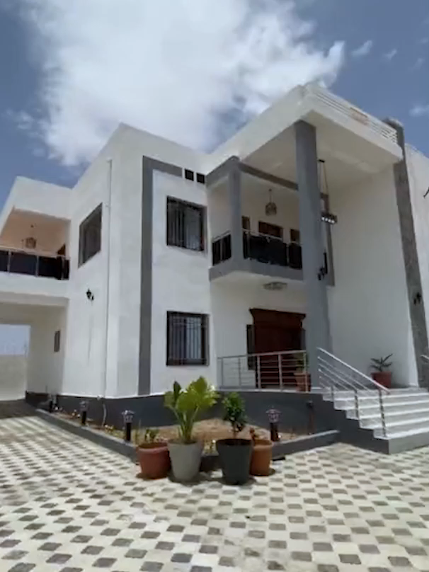 📷𝐃𝐇𝐈𝐒𝐌𝐀𝐇𝐀 𝐈𝐃 21 213 (𝑮𝑼𝑹𝑰 𝑫𝑨𝑩𝑨𝑸 𝑨𝑯): Boqol-jire , Hargeisa #somproperty #construction #realstate #company #homedecorr #somalitiktok #muqdisho #FYP #explore