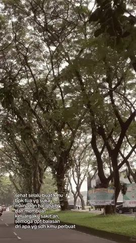 udh 20th lebih masih aja ganggu, dan skrng makin parah. kejadian’ waktu kecil yg ku kira hal biasa ternyata ad pengirimnya, pdhl mereka baik bgt didepan keluargaku, pdhl bukan saingan bisnis dan kita org biasa mereka org yg semua keluarganya punya jabatan wkwk #fypシ #fyppageforyou #tiktok #trending #beranda 