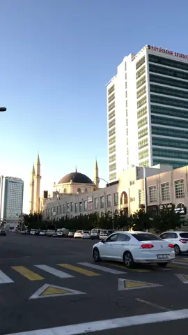 #اورفتنا_الجميله😌 #تصويري_احترافي_الاجواء👌🏻🕊😴 #ساحة_المدفع_اورفا🍁 #الشعب_السوري_ماله_حل😂😂😂 #الشعب_الصيني_ماله_حل😂😂 #اورفا_تجمعآ 