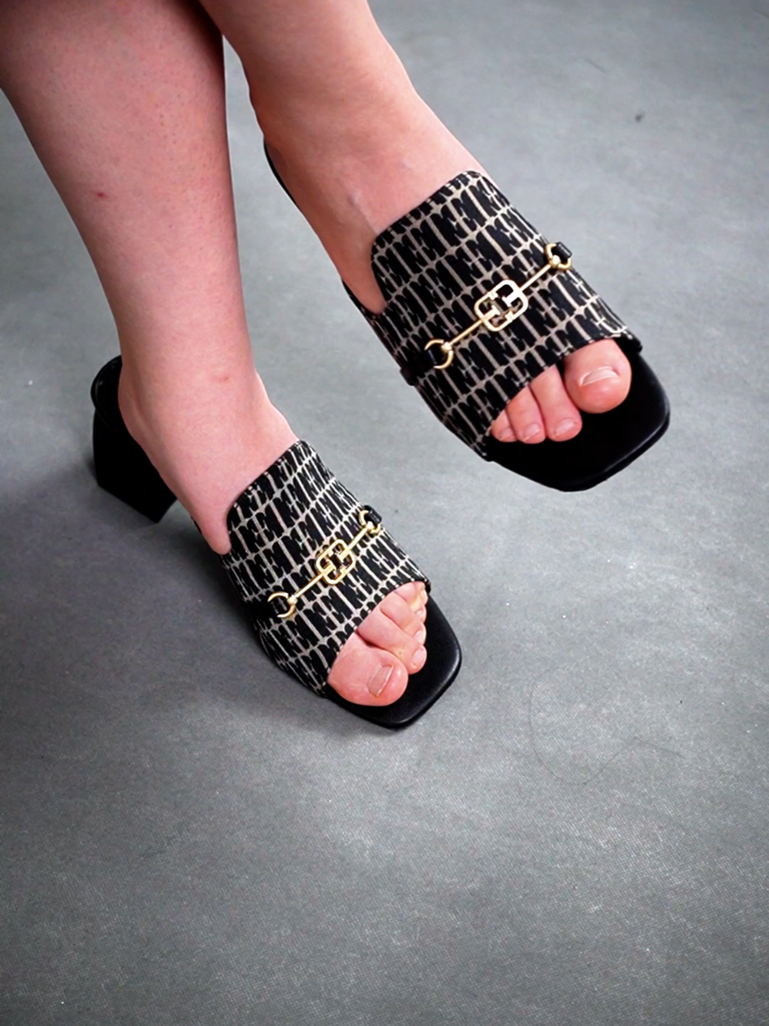 A forever favourite, Debora is perfect for event season and beyond. Subtle print, major impact. Shop Debora now. #ellemagazine #elleshoes #elleshoesmy #elleshoesmalaysia #MYELLEShoes #wewearelle #officeheels #WeWearELLE