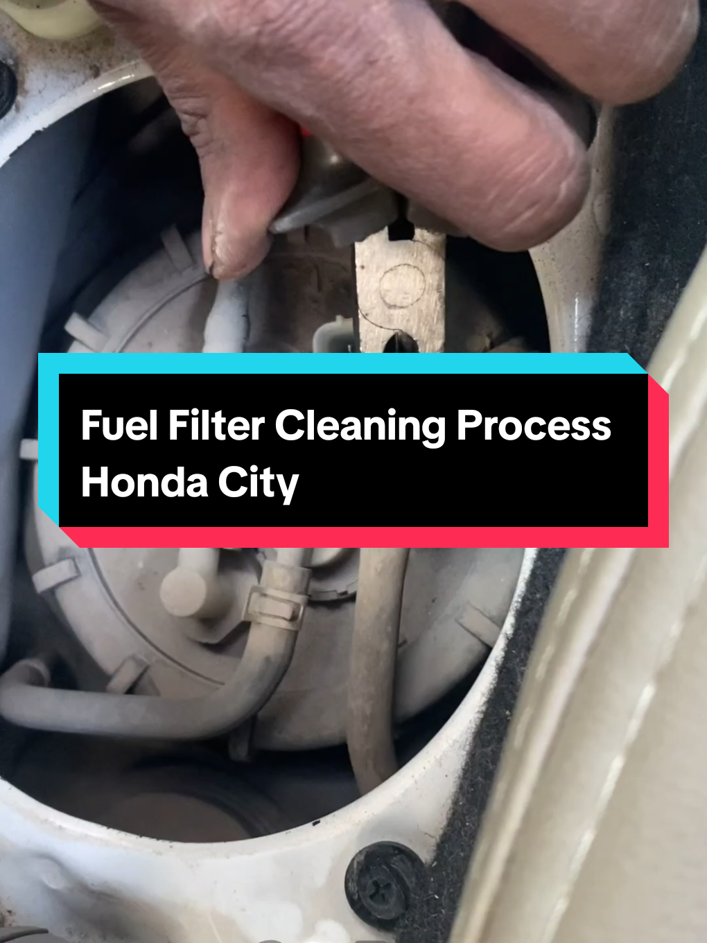 Fuel Filter Cleaning Process Honda City  #tiktokautocampaign #cartips #carreview #carrestoration #tuningcar #carmechanic #iconicscenes #usa🇺🇸 #unitedkingdom 