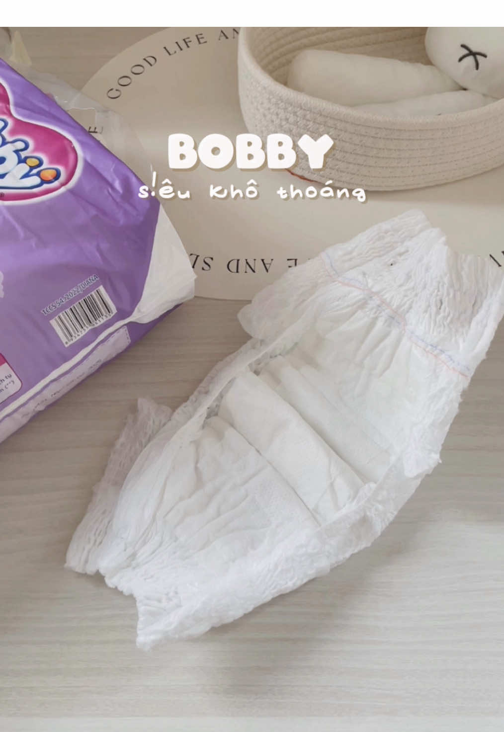 +1 bỉm hè mỏng nhẹ chân ái cho bé nè các mom ơi 🥳 #mevabe #meshinthuine #mebimsua #bimbobby #tabobby #taquanchobe #taquanbobby #weebuild #BobbySiêuKhôThoáng #LỗThoátMồHôi #ThoángKhíVượtTrội #chamcon #nuoiconnhantenh #chamsocbeyeu #foryou #fyp 