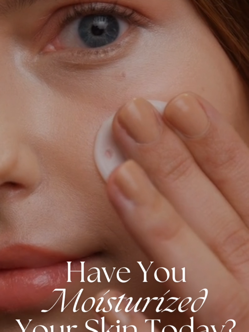 Moisturizing skin is crucial for maintaining its health and appearance. 😊✨ Don't know which product to get? 🤔 Send me a DM now! 🔥 Call/WhatsApp: 08067240188 #uicosmetics #moisturizer #skincare #beauty #SkincareGoals #health