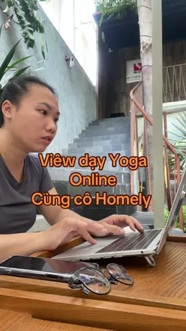 Lớp Yoga Online cùng cô Homely #Homely #khoedep #eothon #yoga #yogavanphong #yogadoanhnghiep #yogabinhthanh #giamcan #yogaonline #pt #920f #canhngo 