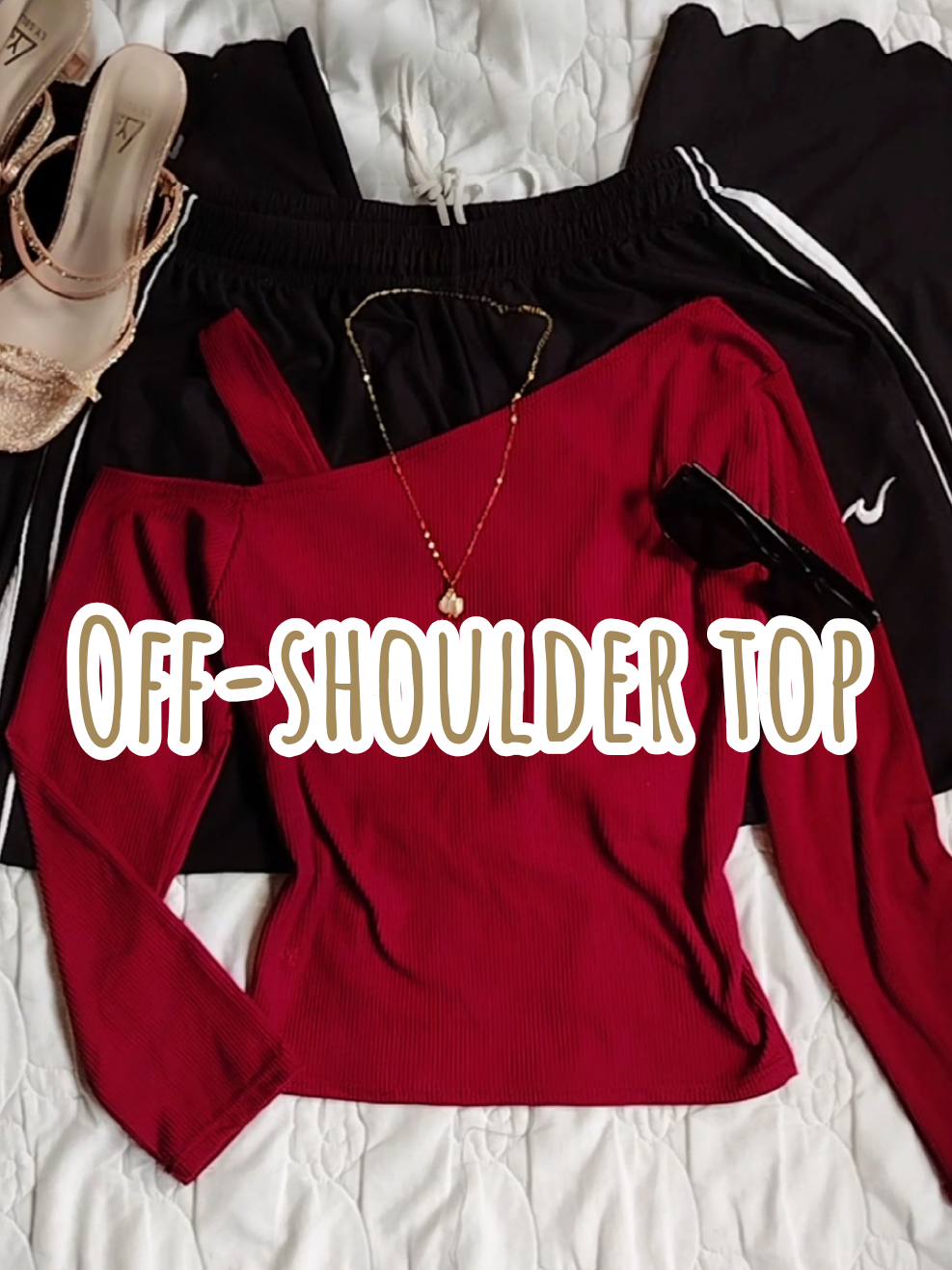 🍒✨You know when its maroon it super lakas maka sexy its so top trendt off shoulder top ❤️‍🔥🍑 #trendytop #sexytop #offshouldersleeves #offshouldertop #sleevestop #offshouldertop #fyp #creatorsearchinsights 