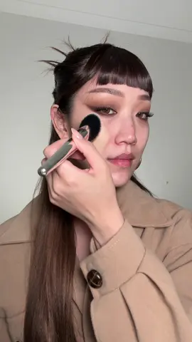 Trying a matte and full coverage foundation as a dry skin girl 🙂↕️ @Dolce & Gabbana Bergamot Primer and Everlast Foundation #foundationreview #DGbeauty #DGmakeup AD