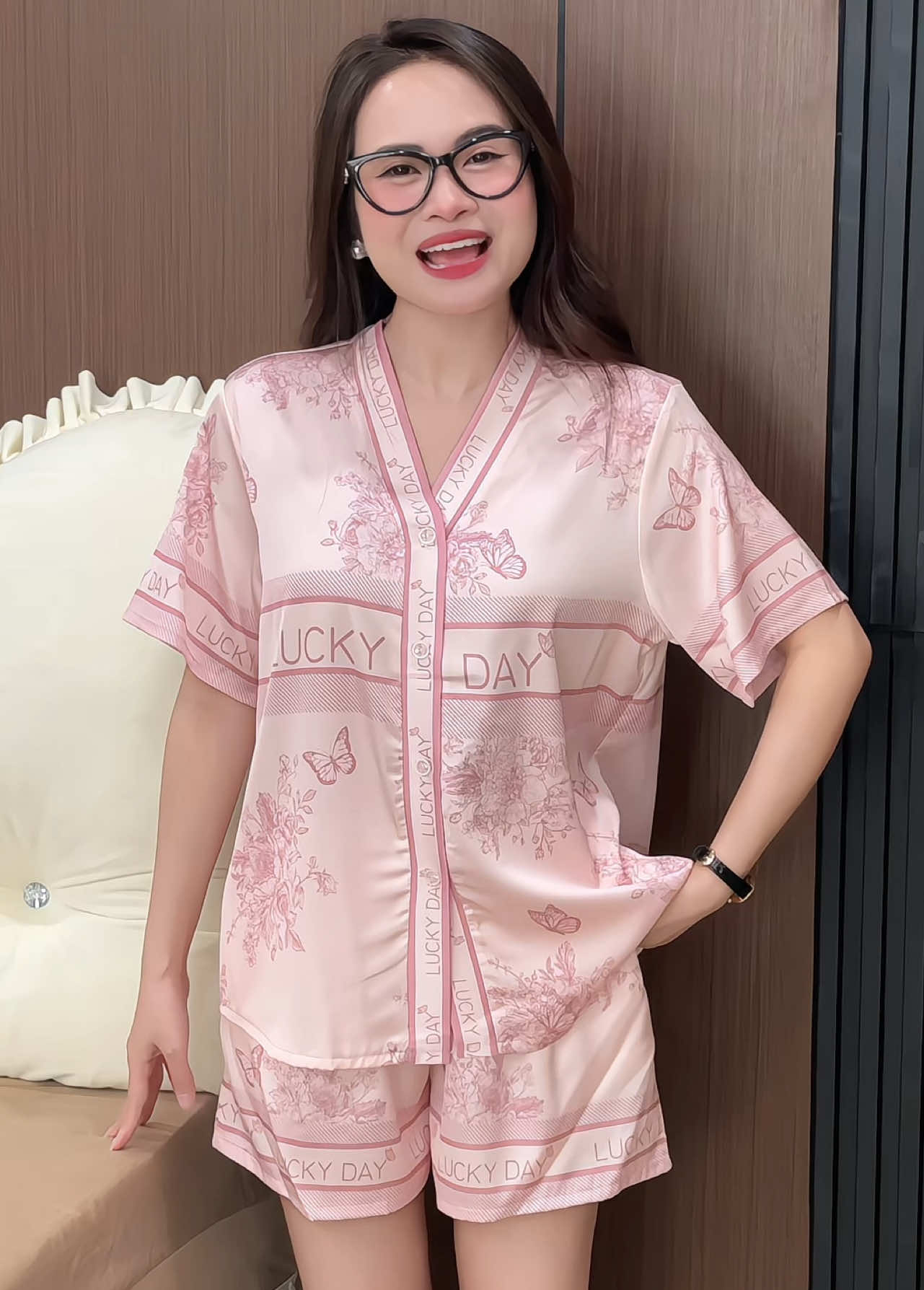 Ở nhà cũng phải xinh nhá