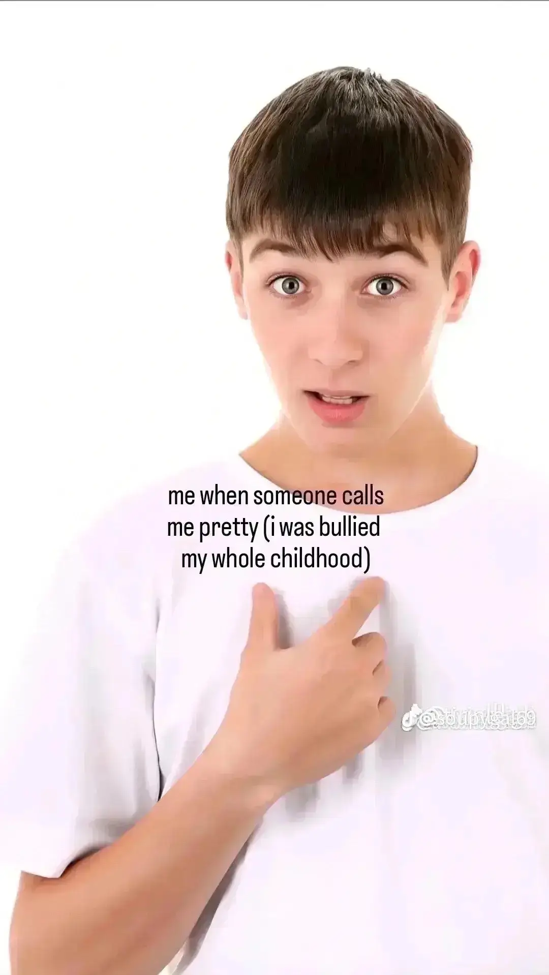 Thank u learning makeup at 12 (and relearning over and over to find what suits me I feel like it's still a journey) and lip filler 🙏🏻