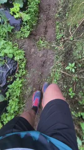 first time trail run🥶 #fyp #fypage #trailrun #Running #pelarikonten #pendakigunung #dlasserangpurbalingga #viralvideo 