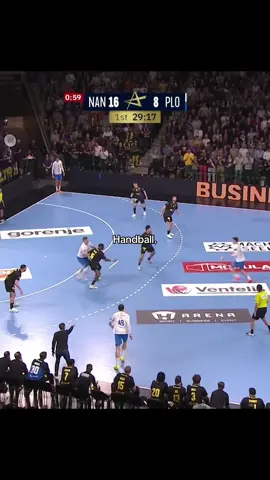 Les arrêts de malades 🤪🔥 #handball #handballplayer #handballskills #fyp #pourtoi #sport #goal #gardien 