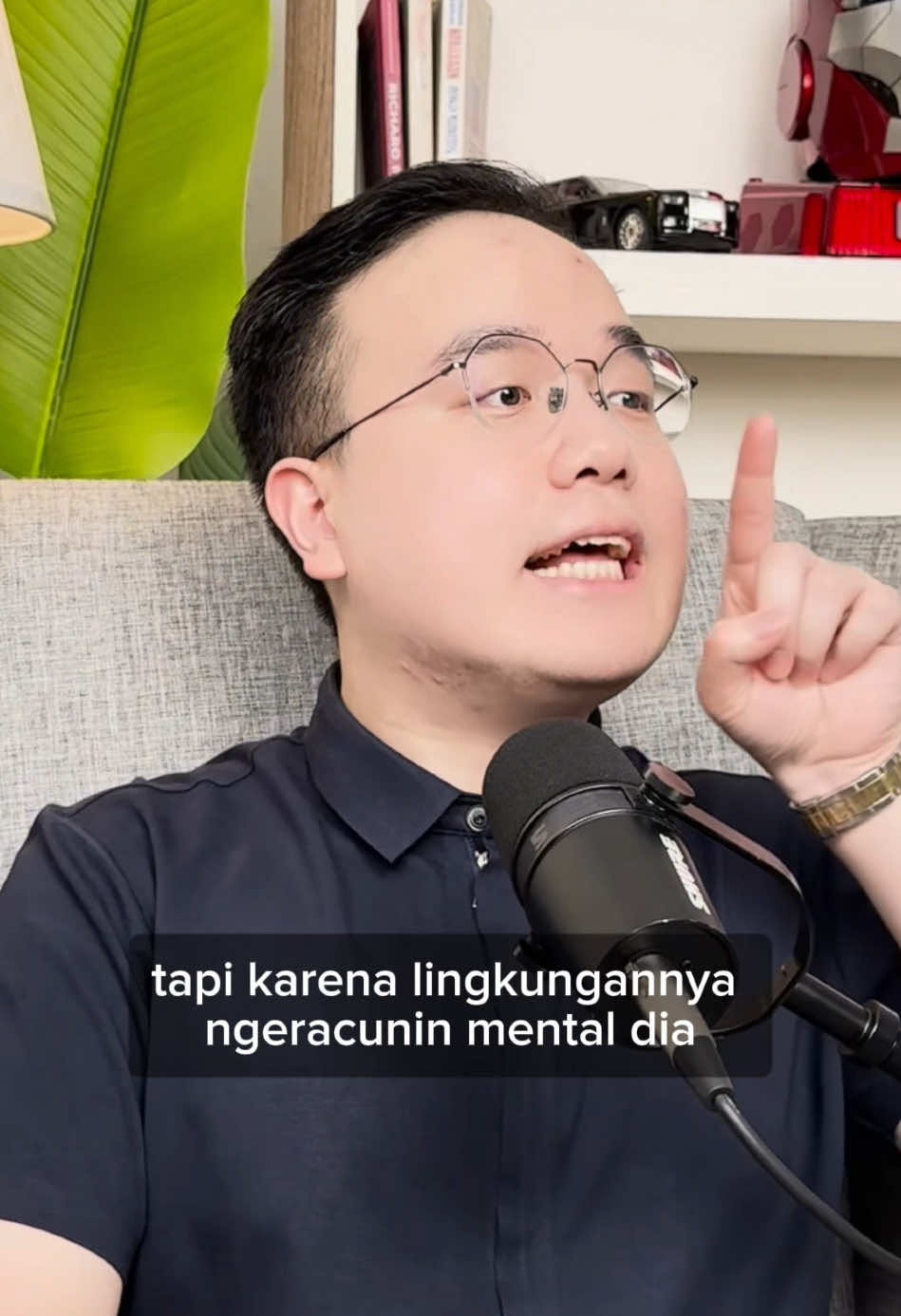 Banyak orang gagal bukan karna kurang modal, tapi apa? 🤔 Coba comment pendapat kamu ya!