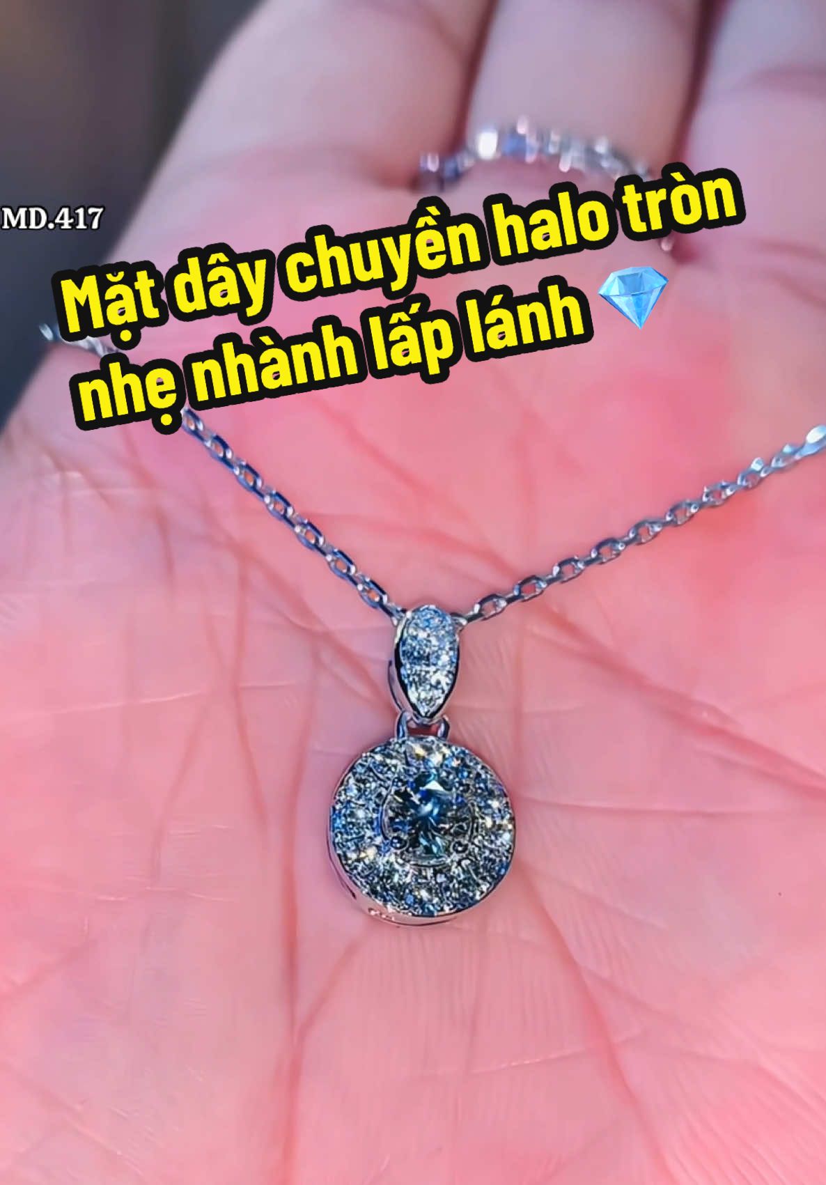 Mặt dây chuyền halo tròn nhẹ nhành lấp lánh 💎 #tamluxury #diamond #jewelry #gia #xuhuong #matdaychuyen 