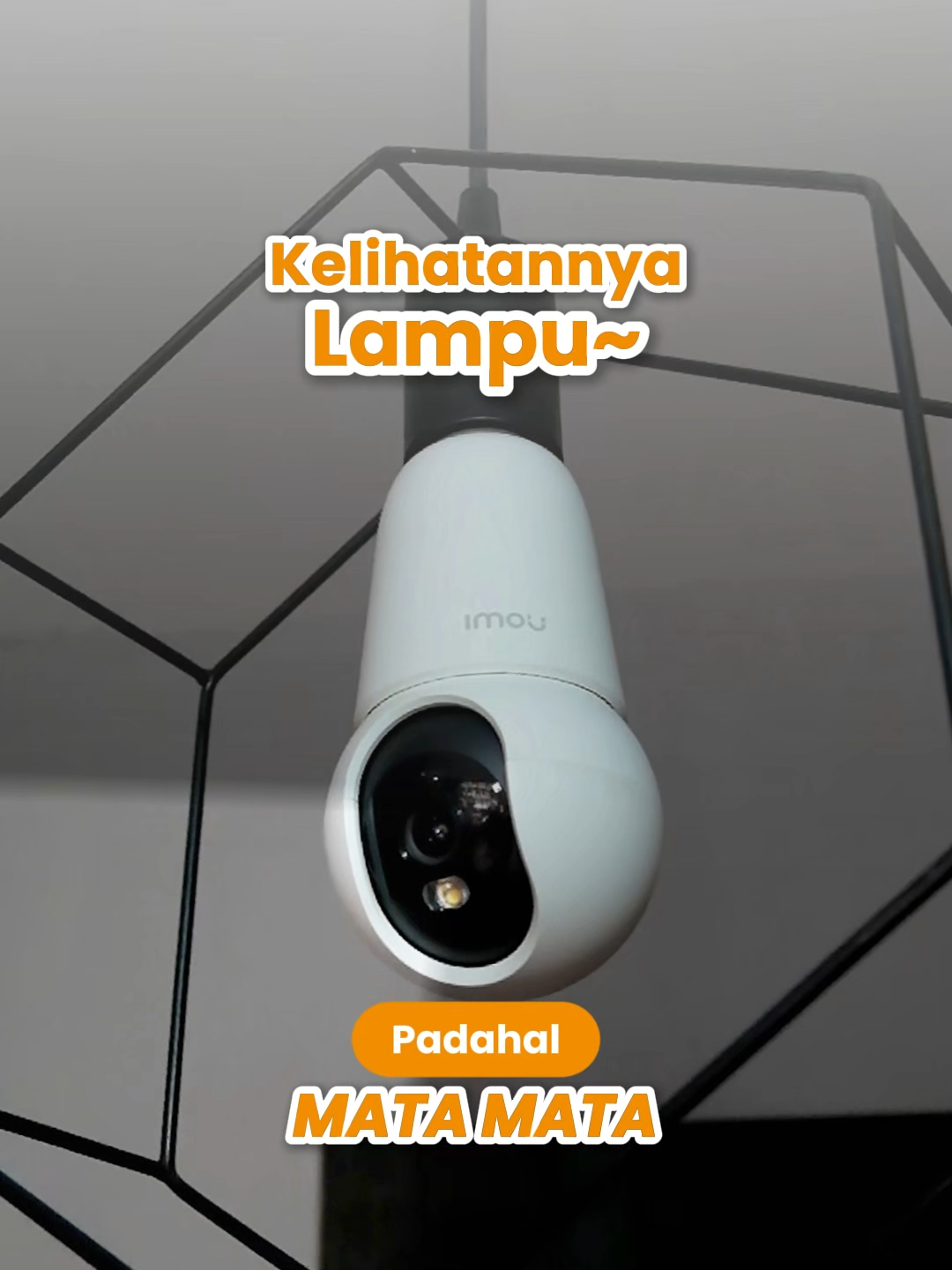 KELIATAN KAYAK LAMPU, TAPI MATA-MATA SEJATI! 🤯 Sekilas kayak bohlam biasa, tapi jangan salah... Bulb Cam 2C ini siap mantau 24/7 dari atas langit! Bisa muter kanan-kiri sampai 355° dan atas-bawah dari -5° sampai 50° Pantau jelas di malam hari, bisa komunikasi dua arah, dan pastinya berasa kayak punya satpam transparan di rumah! Langsung checkout Bulb Cam 2C di toko kesayangan kamu yaa 🔍 #No1ChoiceofSmartWiFiCCTV #PilihanNo1CCTVSmartWiFi #CCTVIMOU #IMOUIndonesia #CCTV #CCTVIndonesia