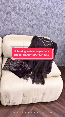 Unboxing time!#akita #fypviralシ #mahogany #kebayawisuda #kebayamodern #lamaran #rekomendasi #kebayalamaran 