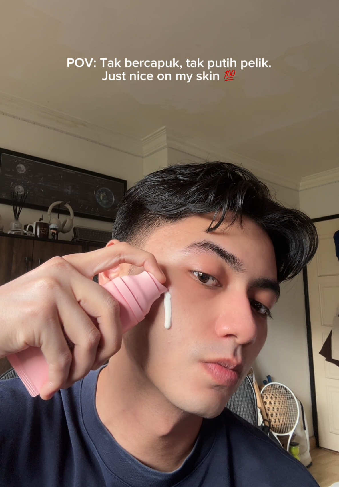Instant glowup 🤯 #Brighteningsunscreen #toneupsunscreen #skintificsunscreen 