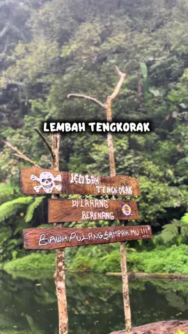 Hidden gemnya bandung lembah 💀💀💀 ditemani sendal @Portee Goods  #explore #bandung #lembahtengkorak #lembahtengkorakbandung #fyp 