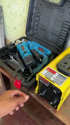 grabe sa isang bilihan lang tatlo na matatanggap mo #3in1weldingmachinegrinderanddrillset #drillset #anglegrinder #tools #powertools 