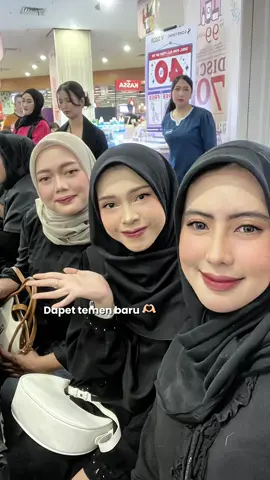 Beuaty class with @makeoverid #makeup #makeover 