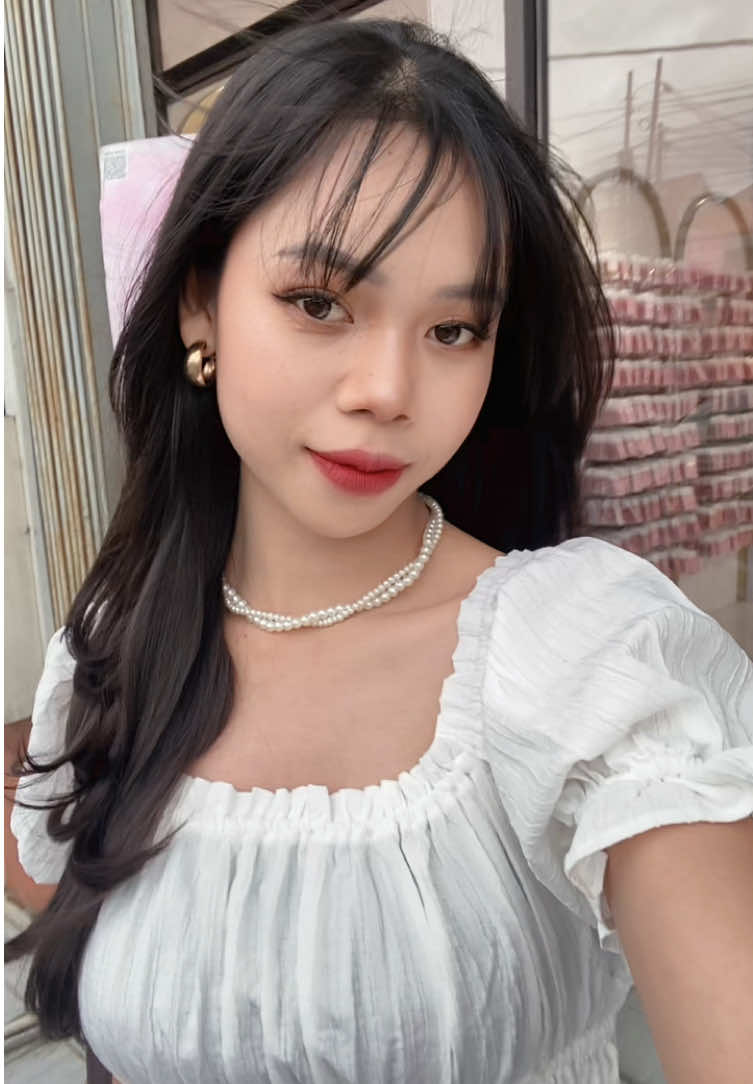 anginn di bali lagi kenceng tp poni ku masih tetap berusaha untuk bertahannn☝🏻😭💃🏻