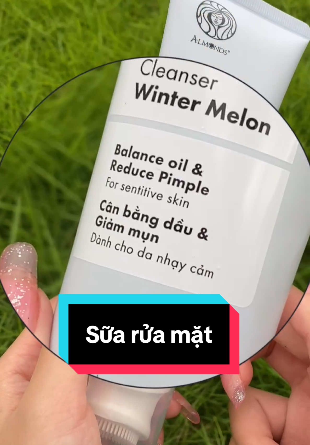 Sữa rửa mặt nhìn cho mọi làn da kể cả da nhạy cảm nhất cũng có thể dùng nè #trinhchuyennam #almonds 