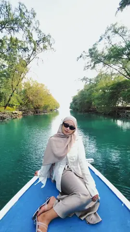 Available !!! Open Trip Pulau harapan 🏖️ 2D1N ( 2 hari 1 malam ) IDR.380.000/pax  Include : • Tiket kapal PP Kali adem angke pulau harapan  • Asuransi  • Life Jacket ( Pelampung ) • Air mineral  • Jelajah Pulau  • Homestay AC Sharing  • Welcome Drink  • Makan 3x • Alat Snorkeling Lengkap  • Kapal jelajah & hopping  • Camera underwater  • Guide lokal  • BBQ  • Camera Iphone  Jadwal Open Trip Pulau Harapan. Juli : 🗓️5-6 🗓️12-13 🗓️19-20 🗓️26-27 Agustus : 🗓️2-3 🗓️9-10 🗓️16-17 🗓️23-24 🗓️30-31 INFO LEBIH LANJUT  📱IG : @dio_trip_pulau_harapan ☎️Phone : 087865262568 📱Whatsapp: 085719401875 #fyppp #pulauharapan #pulaudolphin #pulauseribu #opentrip 