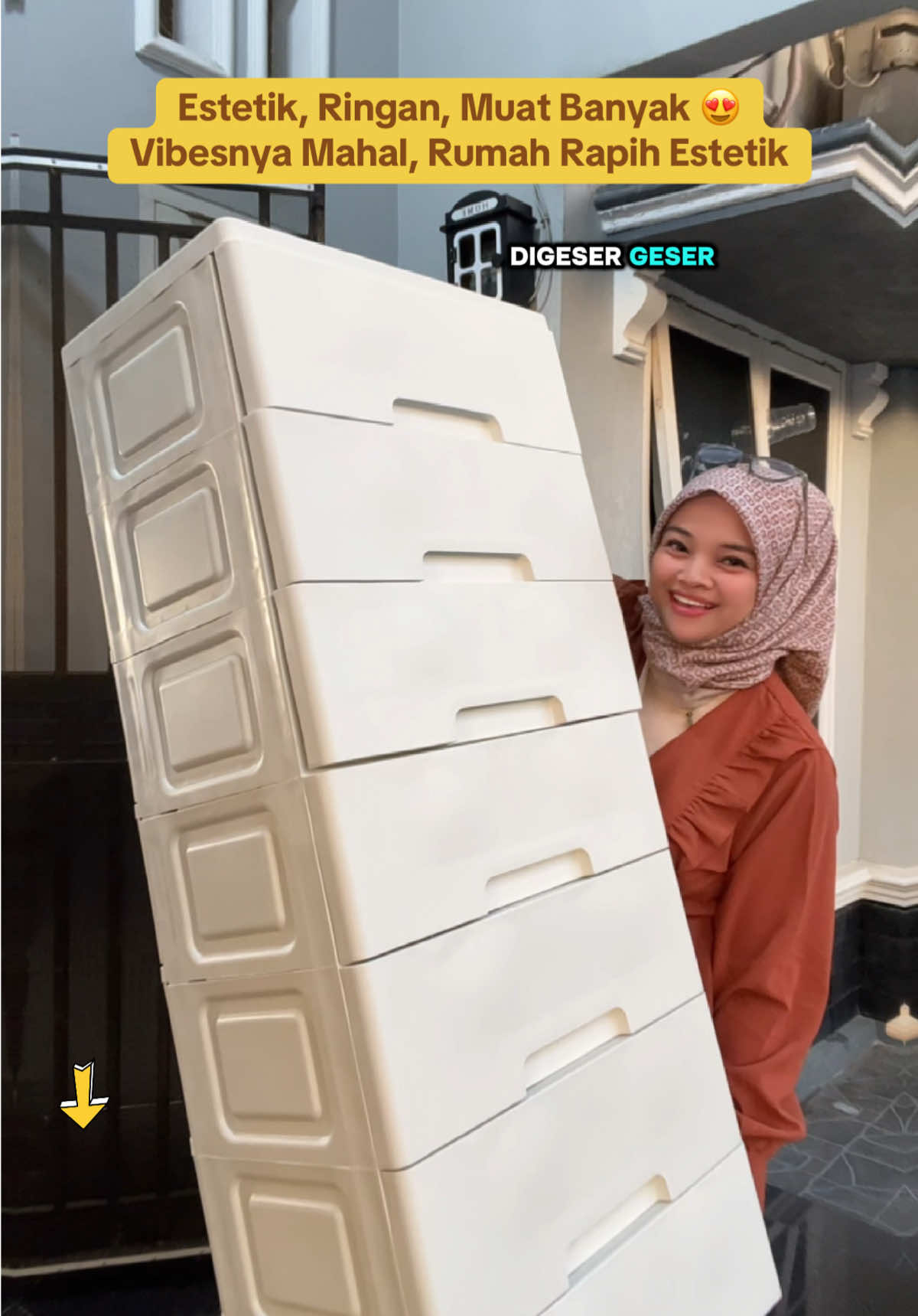 lemari laci aesthetic ini vibesnya mahal, beli disini murah 😆😍 rumah auto rapih dan estetik.. perintilan, mainan, baju bahkan dalaman gak bakalan berantakan lagi.. desainnya gak makan tempat juga, jgn sampai gak nyetok  😍👍🏻 #lemari #lemarilaci #lemarikabinet #lemarisusun #lemarilaciplastik #lemarilaciaesthetic #lemarilacisusun #lemarisusunplastik 