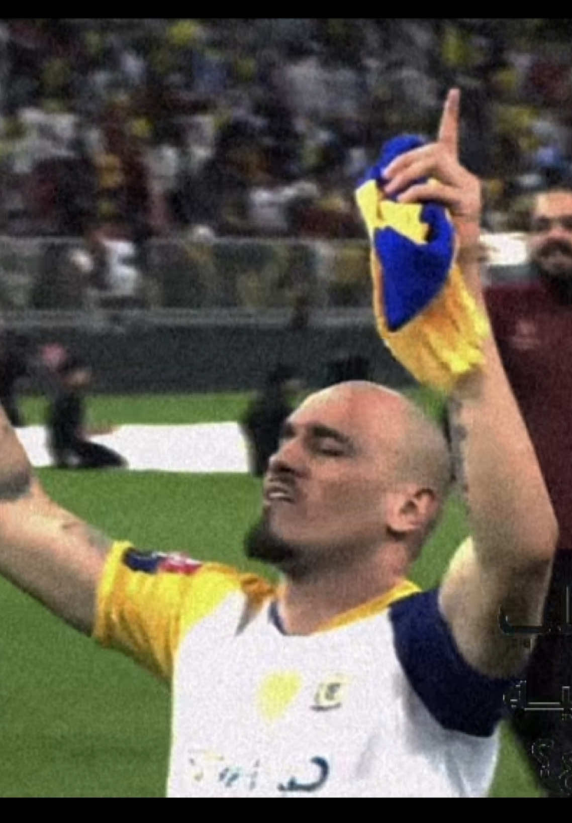 وهل تعود تلك الأيام الجميلة؟ أيامٌ تجلّت فيها معاني الولاء، وتجلّى فيها المجدُ في كل تفصيلة #alnassr #NFC #النصر #fyp 